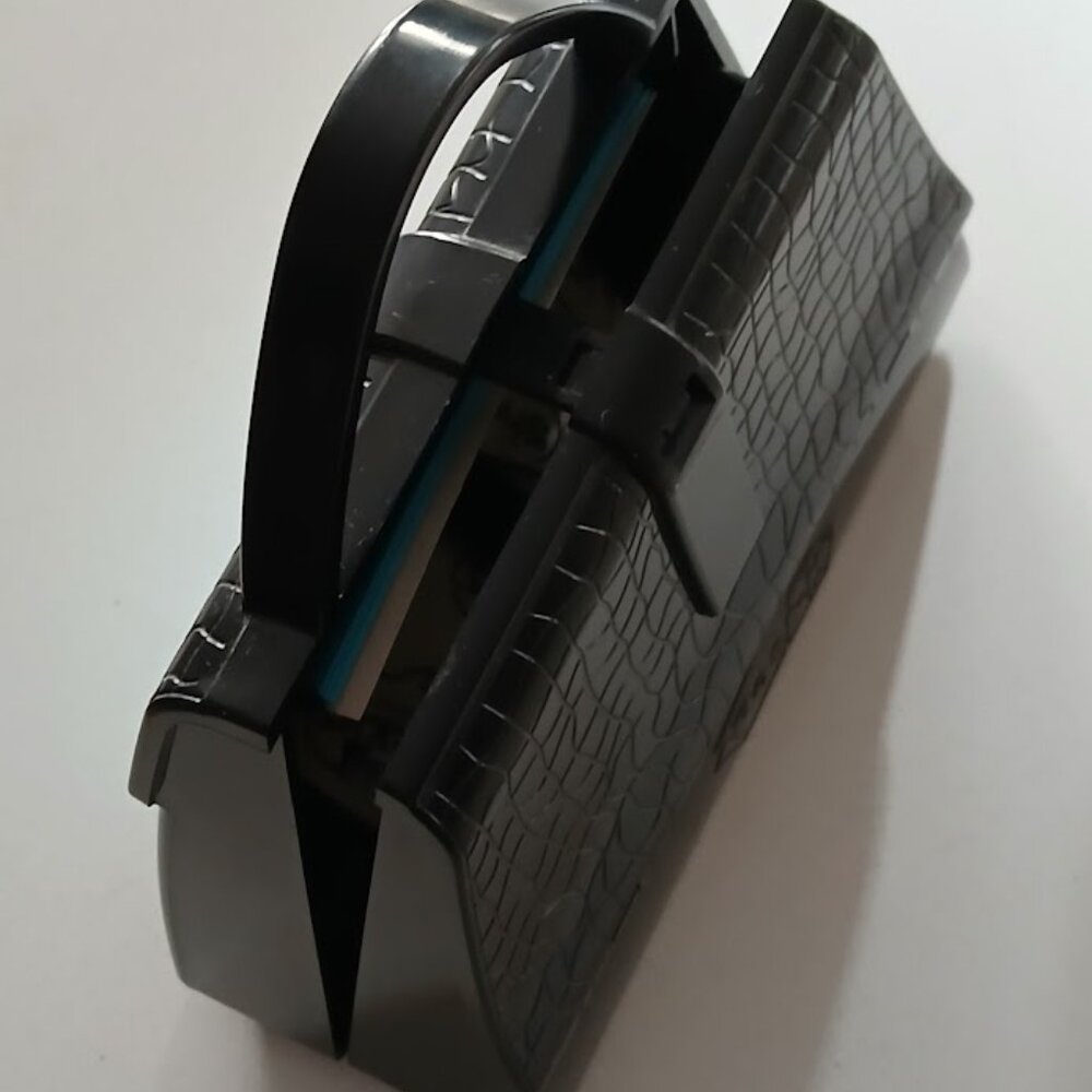 Fashionable Tape and Post It Dispensers - Picture 4 of 6
